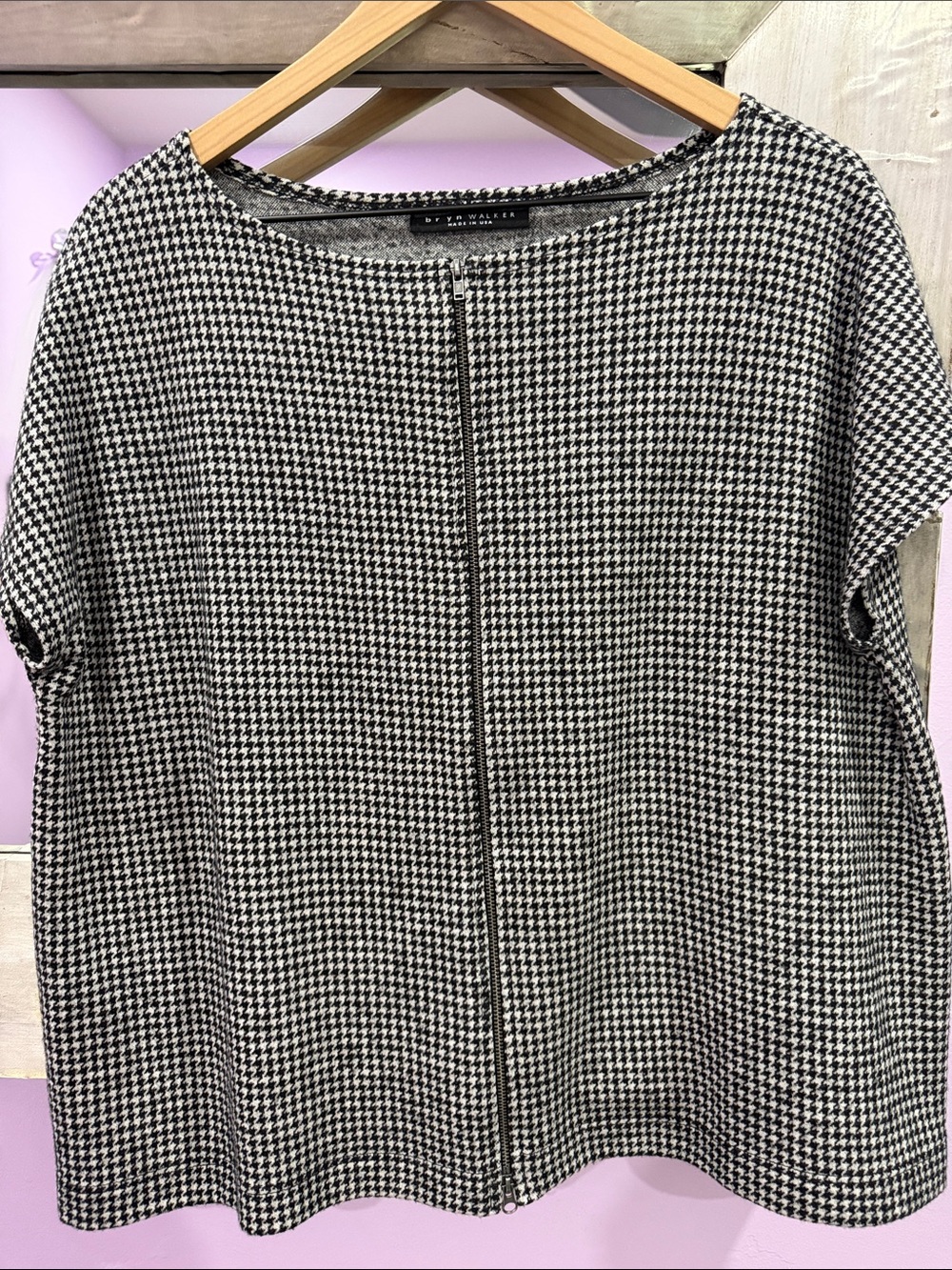NWOT Bryn Walker Black & White Houndstooth Short Sleeve Tunic with Center Seam